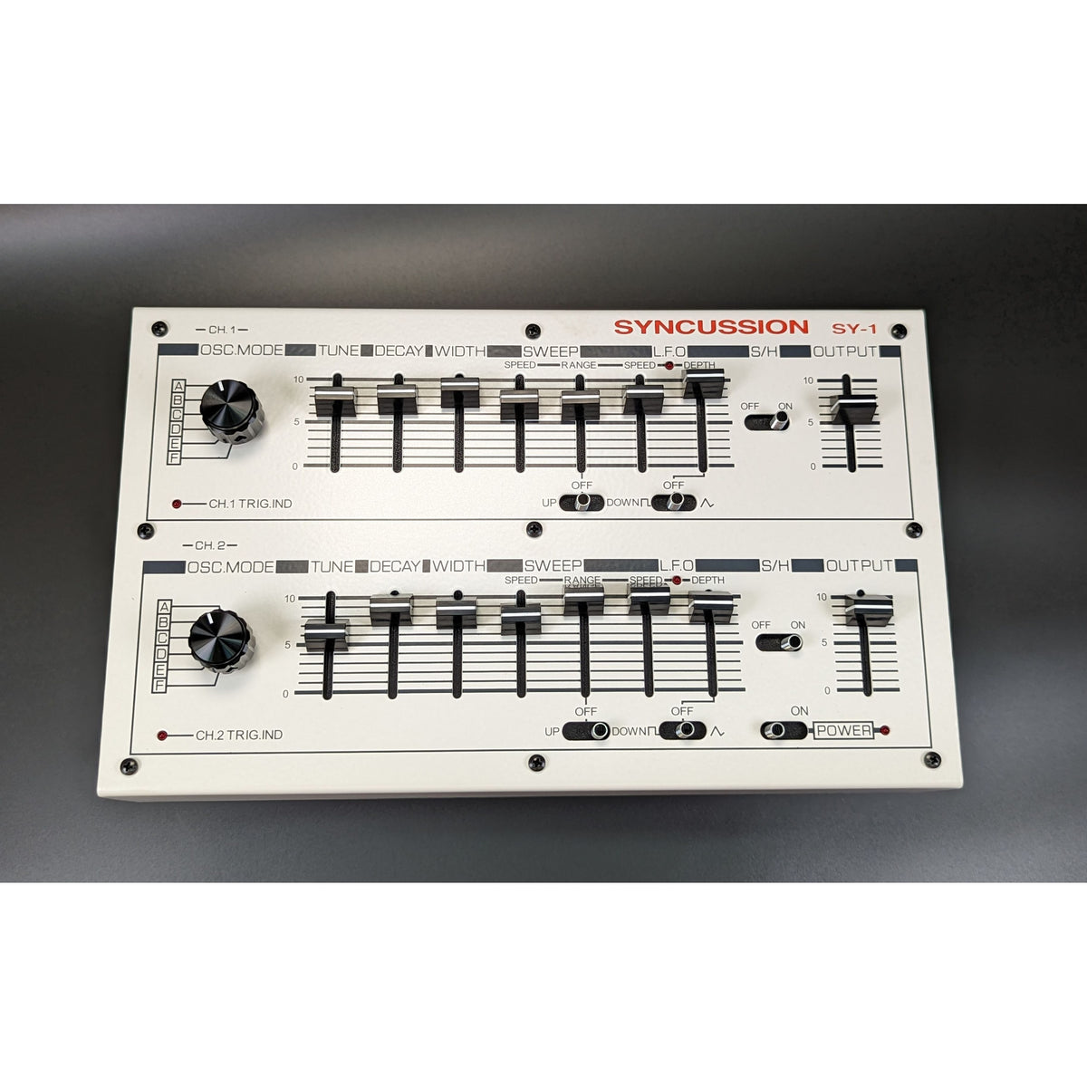 Michigan Synth Works SY-1 analog trumsynth, Pearl Syncussion-replik