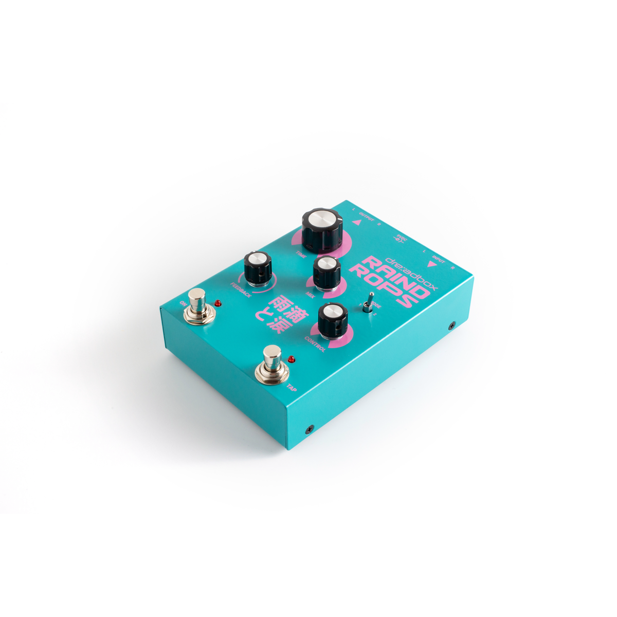 Dreadbox Raindrops pedal, vinklad vy framifrån